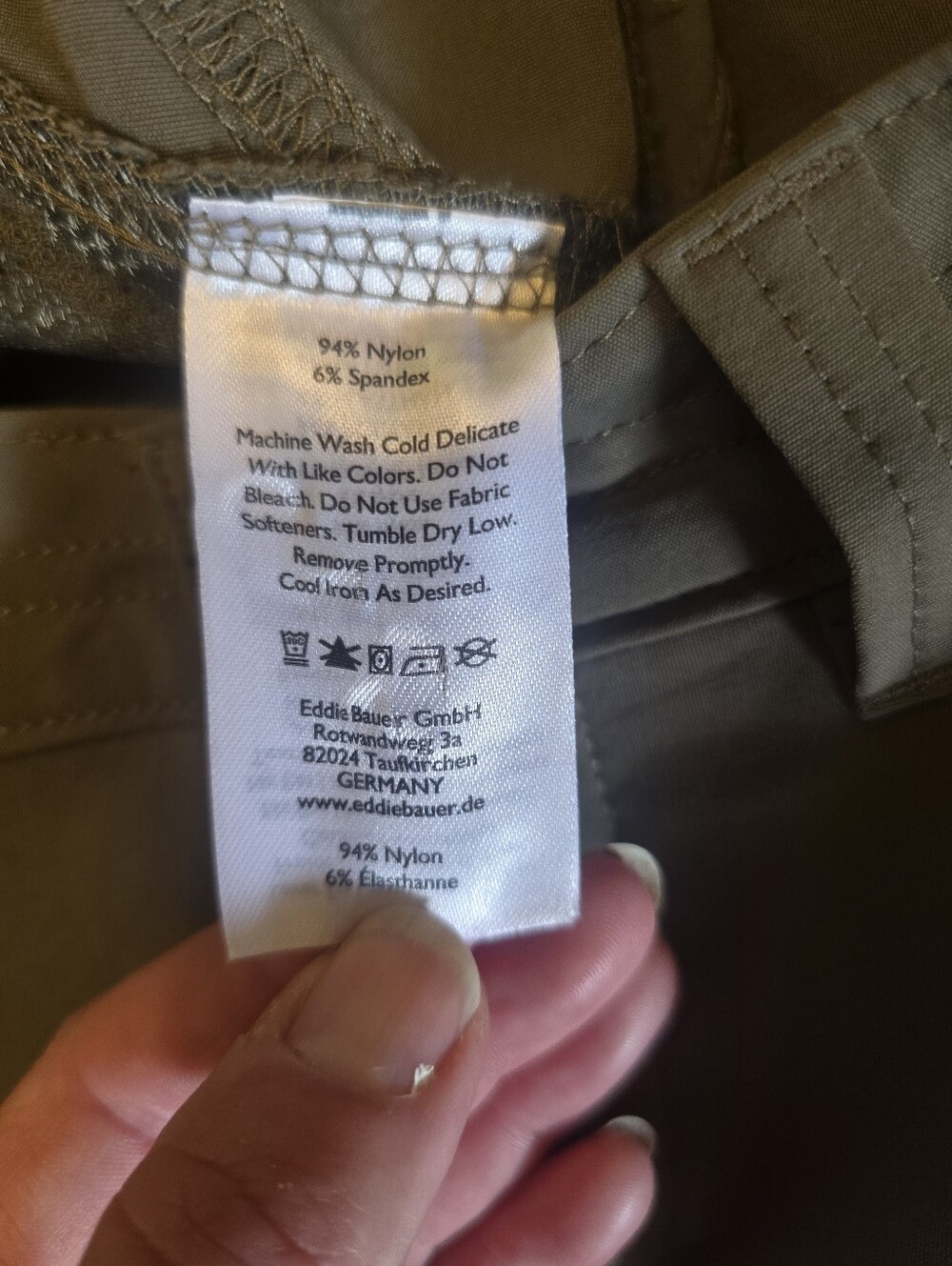 Eddie Bauer First Ascent Women's Hiking Cargo Shorts | Olive | Size 8 - Picture 3 of 5